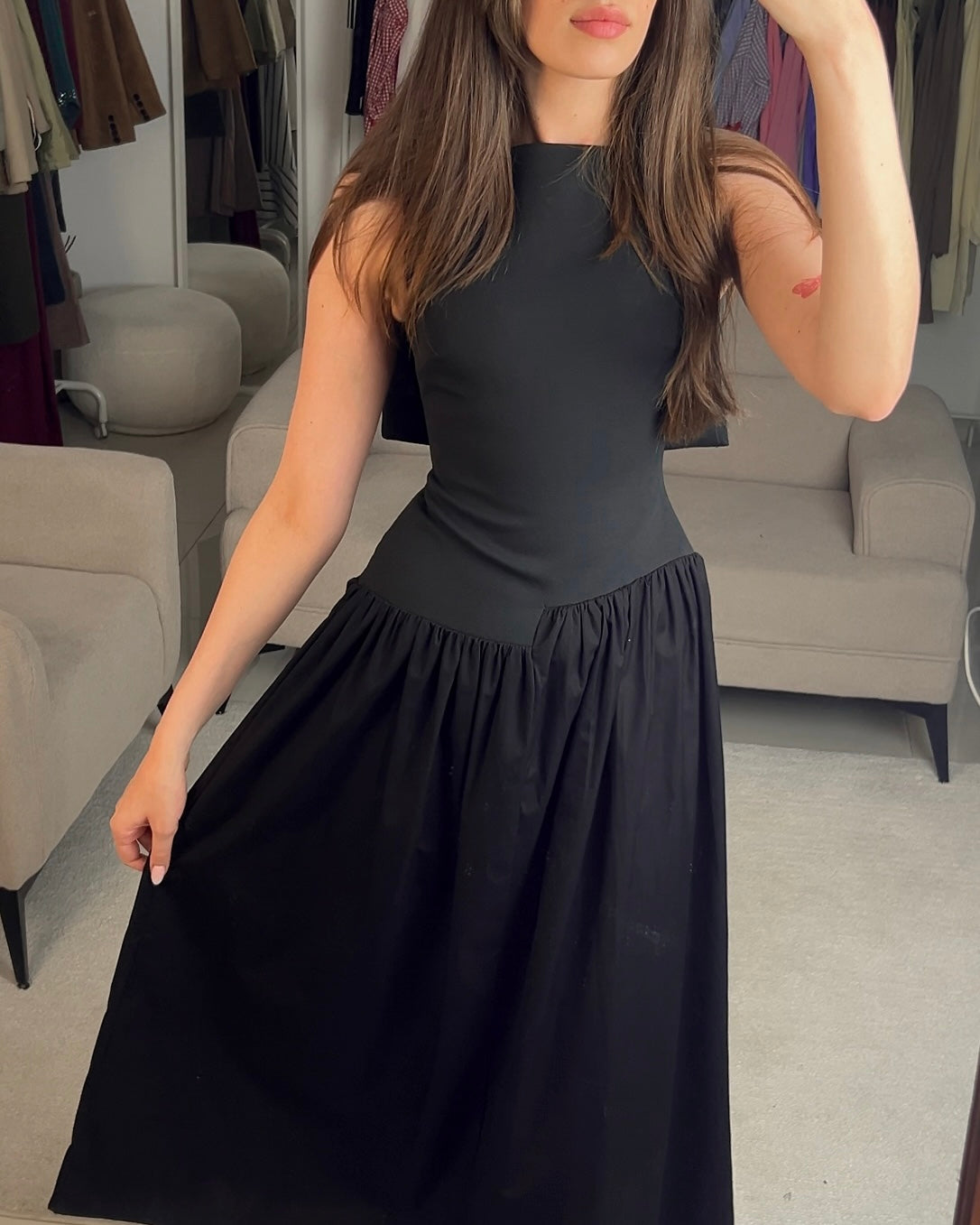 Chic Black Dress With Structured Back Design | فستان أسود شيك بقصة مميزة من الخلف