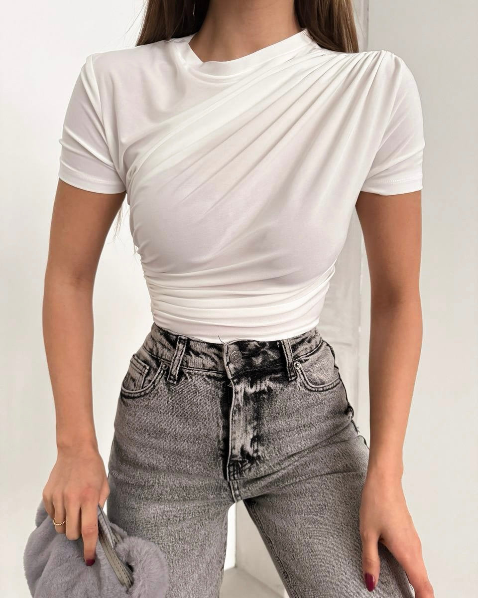White Short Sleeve Draped Top | بلوزة بيضاء بقصة منسدلة وأنيقة