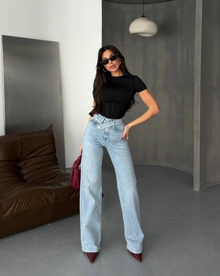 Asymmetric Waist High Rise Denim Jeans | جينز بخصر عالي وتصميم خصر غير متماثل
