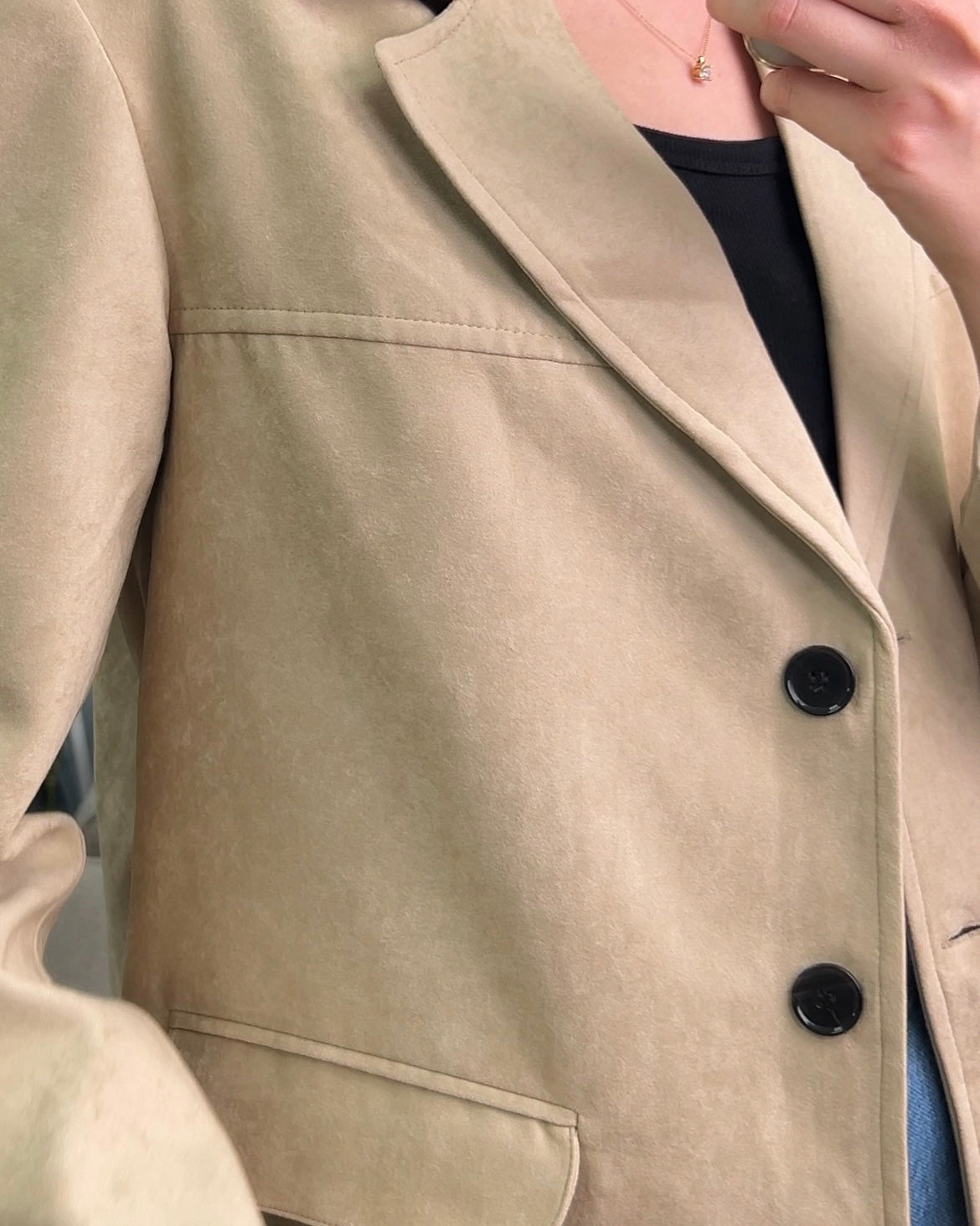 Beige Suede Blazer with Wide Collar | بليزر بيج انيق من جلد السويد