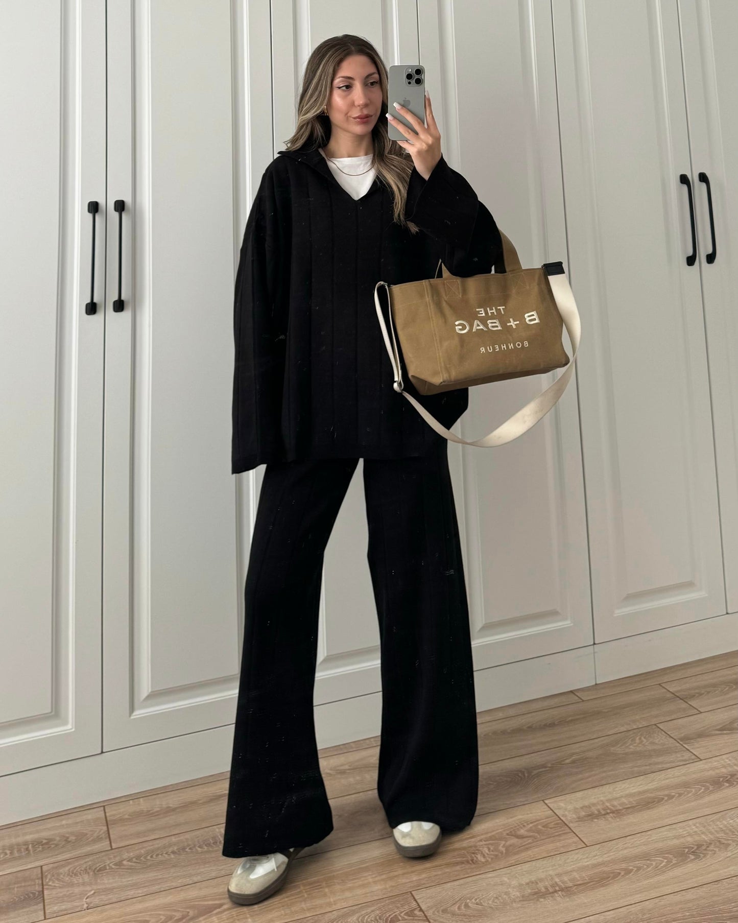 Cozy Black Set | طقم اسود دافئ ومريح