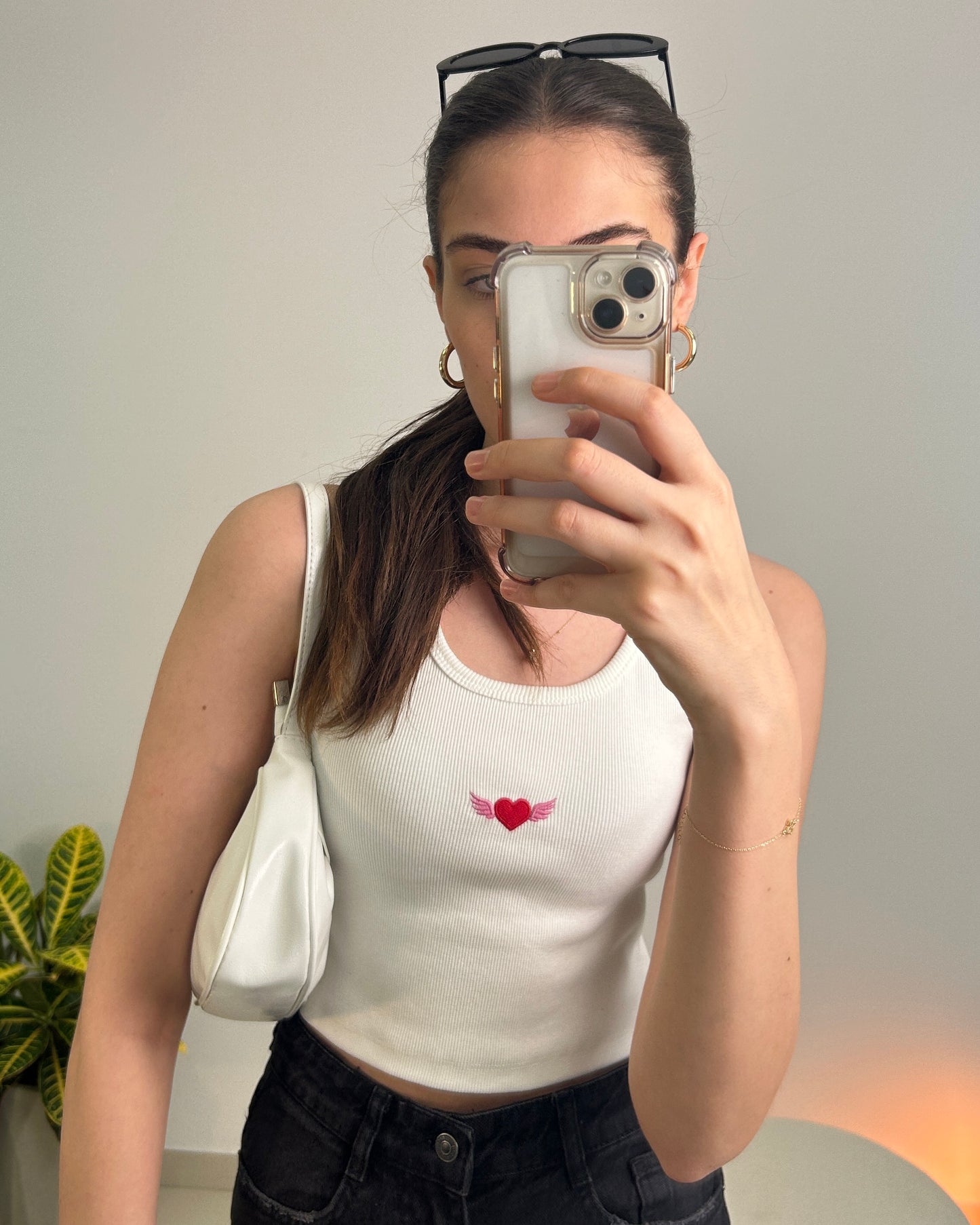 Heart Wings Embroidered White Tank Top | توب أبيض مطرز بجناحين على شكل قلب