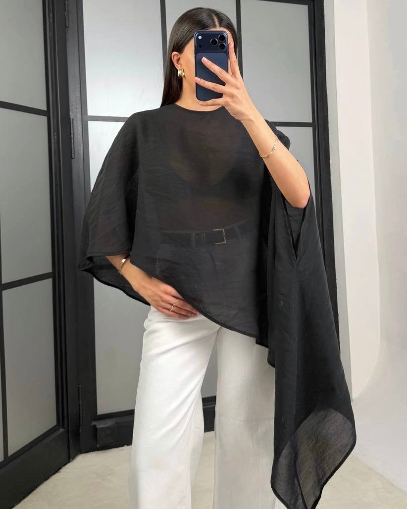 Black Flowy Cape Top | بلوزة كاب انسيابية باللون الاسود