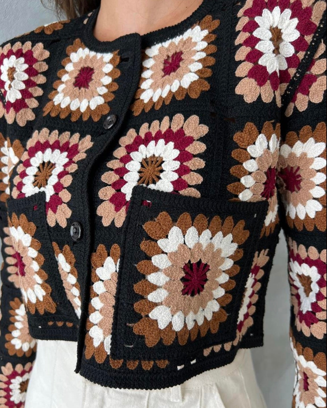 קרדיגן קצוץ בדוגמת ריבוע