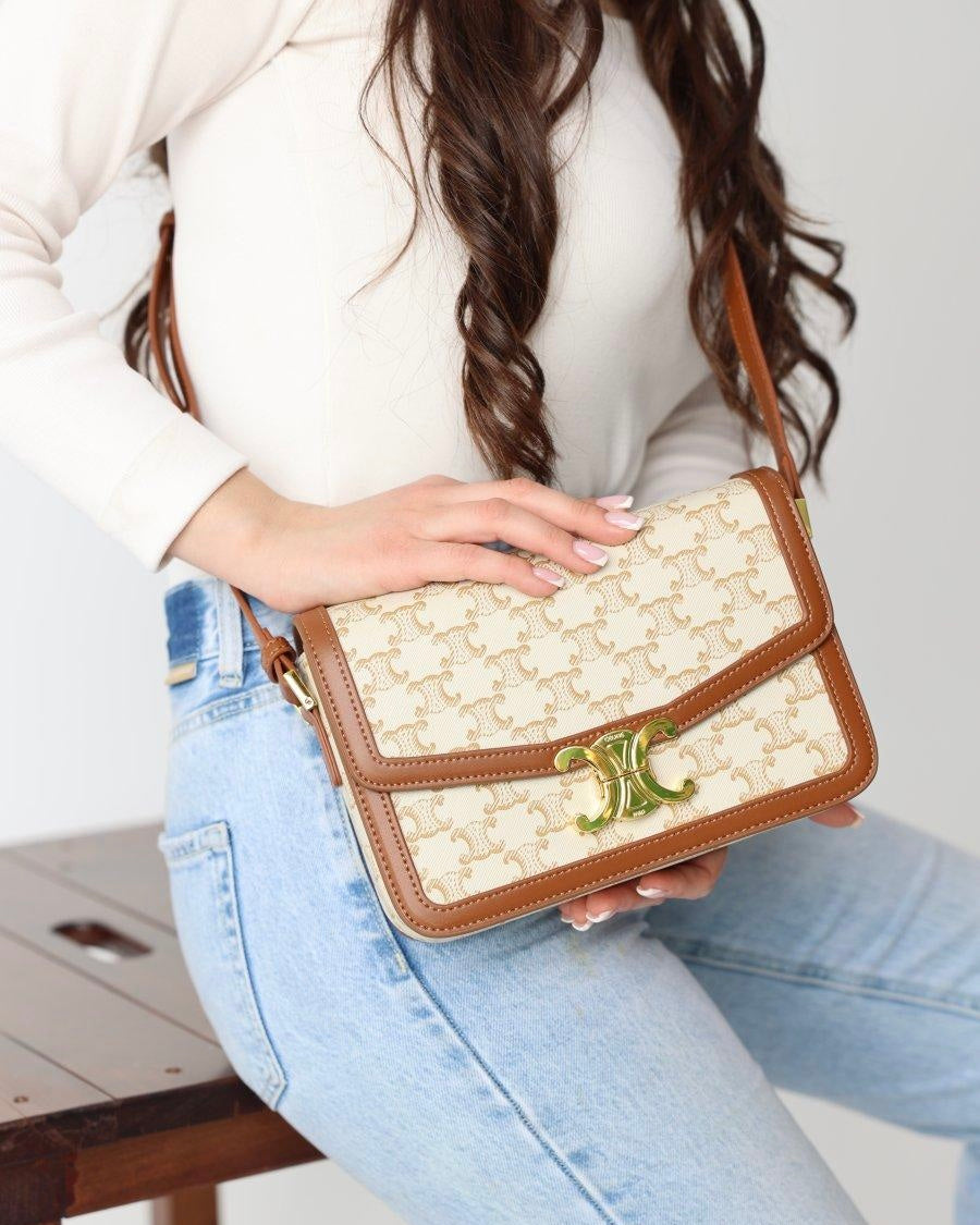 شنطة Celine Tromphe