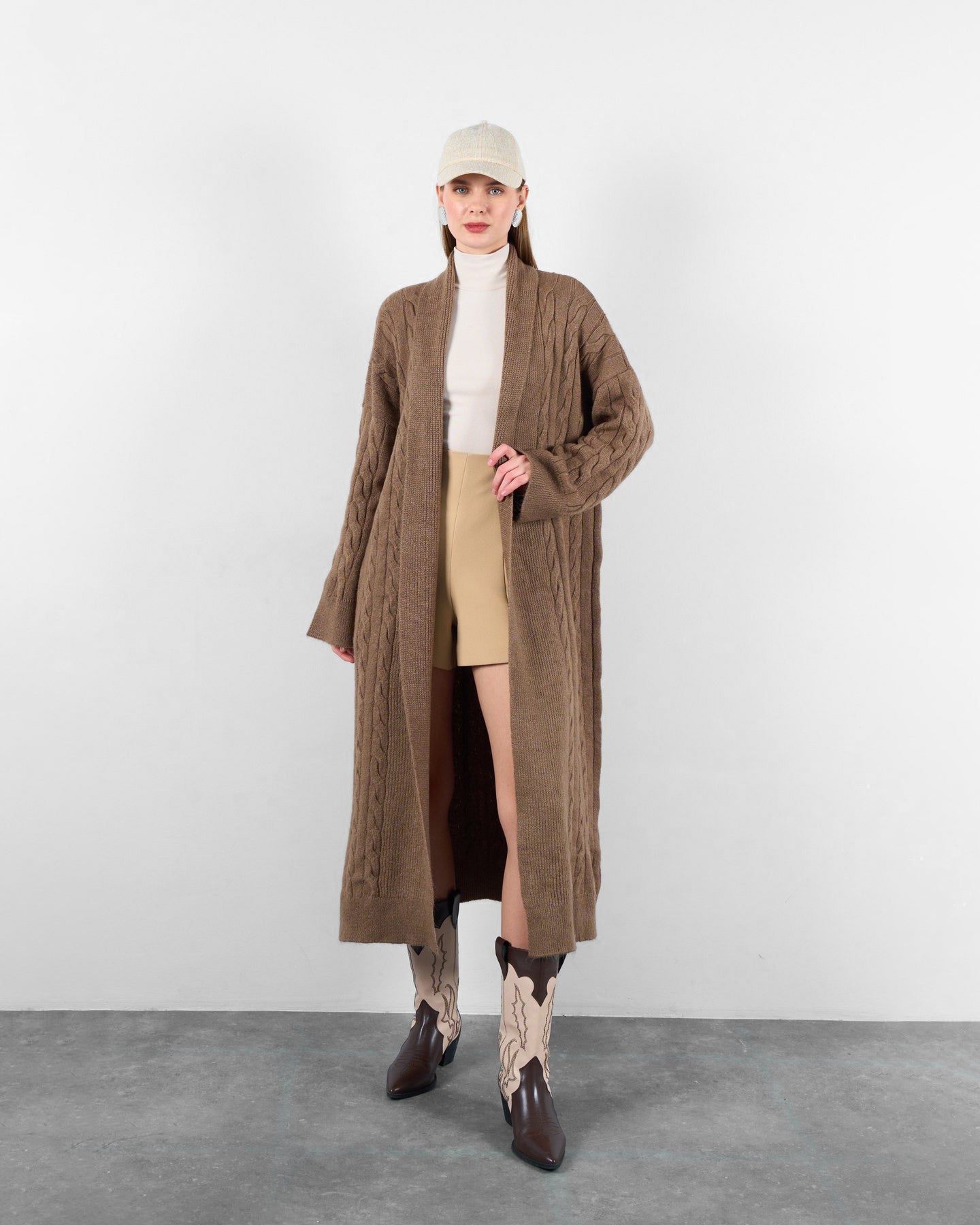 קרדיגן רופף באורך בינוני