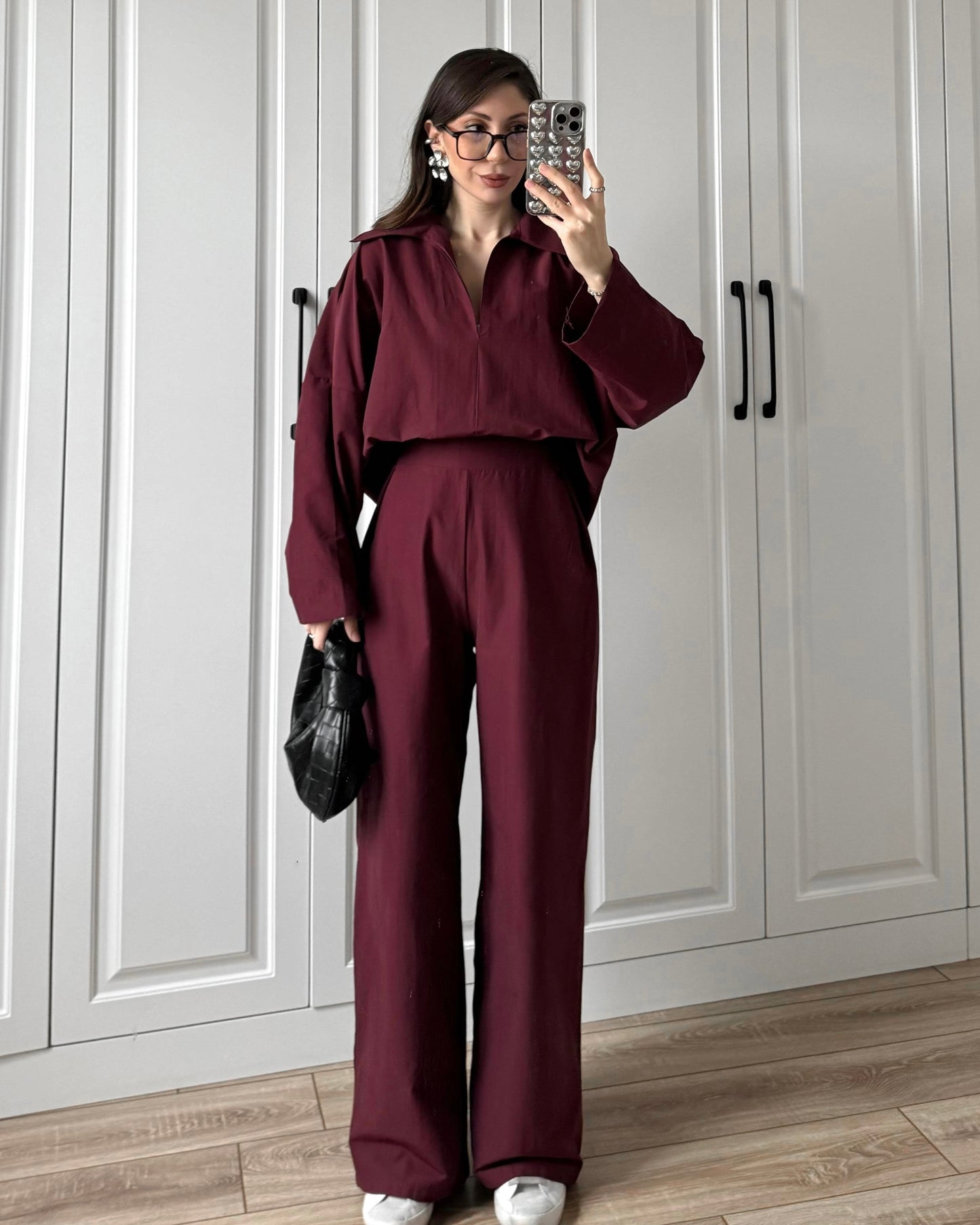 Burgundy V-Neck Set | V-طقم خمري بياقة على شكل