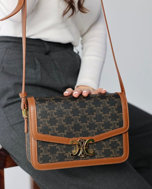 شنطة Celine Tromphe