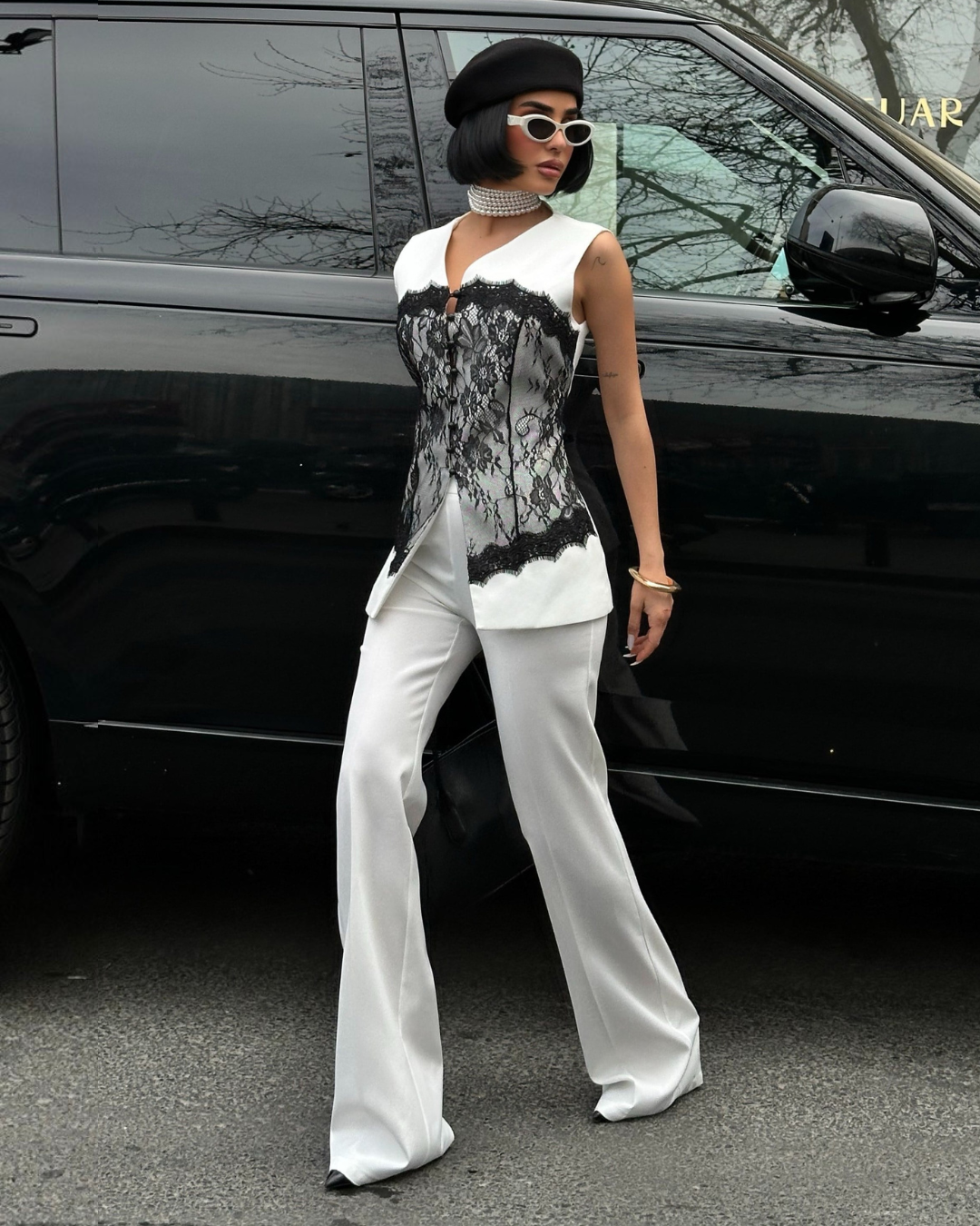 Black Lace Vest & Wide-Leg Pants Set | طقم فيست دانتيل وبنطلون واسع باللون الاسود