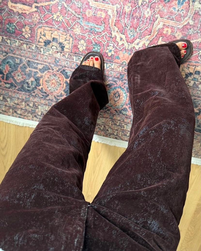 High-Waisted Dark Brown Velvet Straight Leg Pants | بنطلون مخمل بني بخصر عالي وقصة مستقيمة