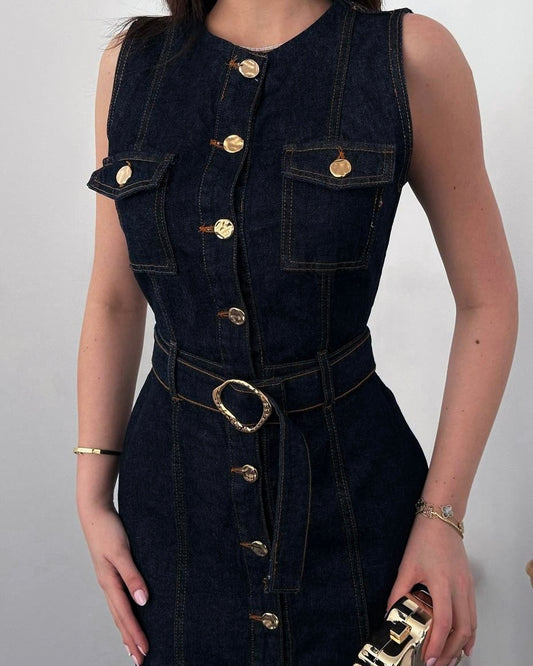 Tailored Fit Denim Dress with Front Button Detailing | فستان جينز بقصة محكمة وحزام يبرز الخصر