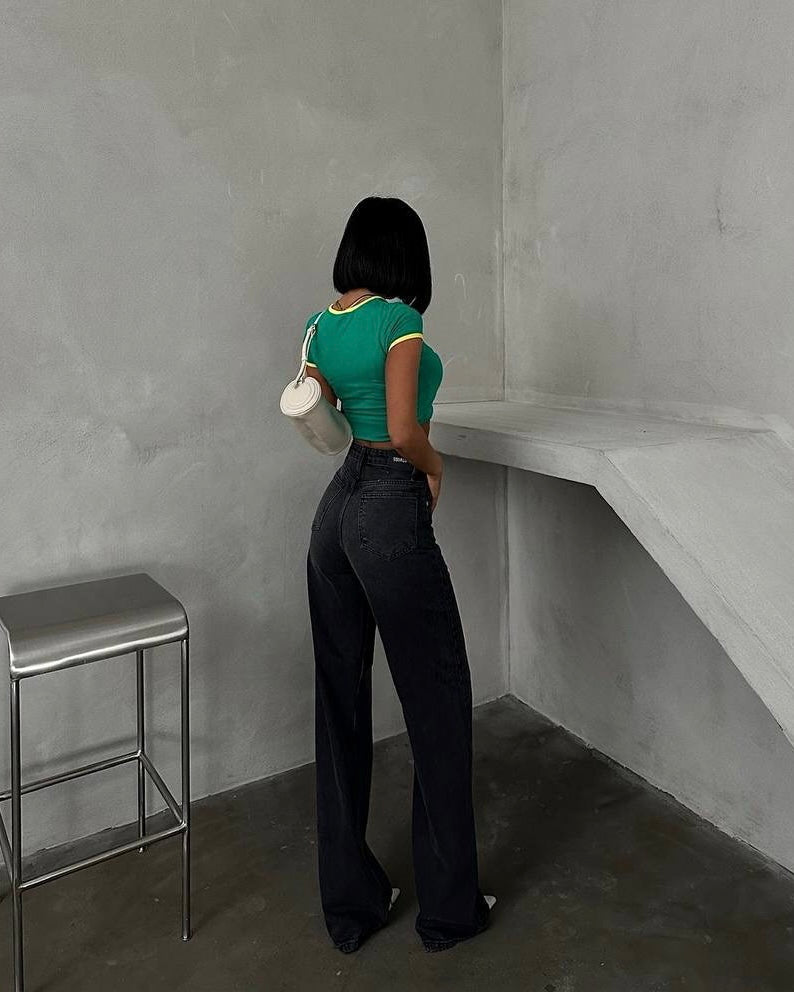 Black Straight Leg High-Waisted Jeans | جينز أسود واسع بخصر عالي