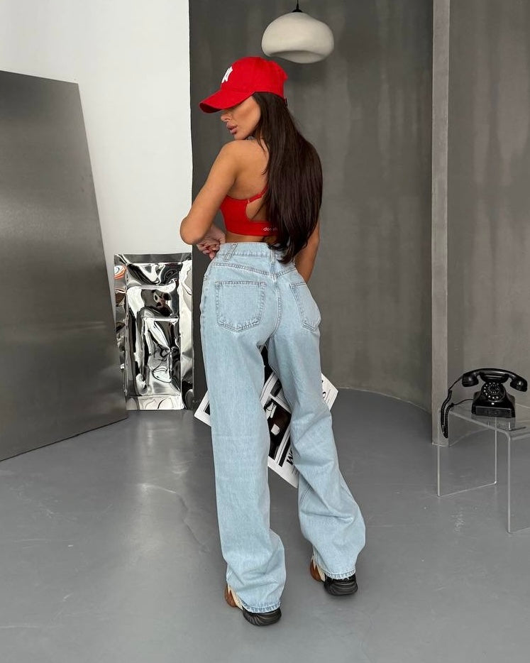 Classic Straight Leg Denim Jeans | جينز بقصّة مستقيمة كلاسيكية