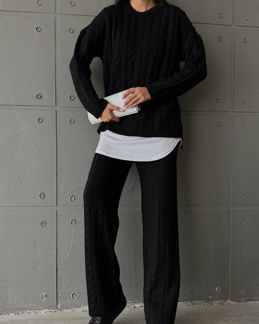 סט סרוג שחור