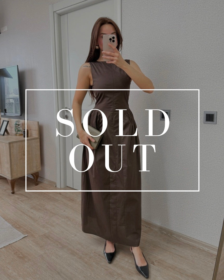 Sleeveless Mocha Structured Maxi Dress | فستان ماكسي بدون أكمام بلون الموكا بتصميم أنيق