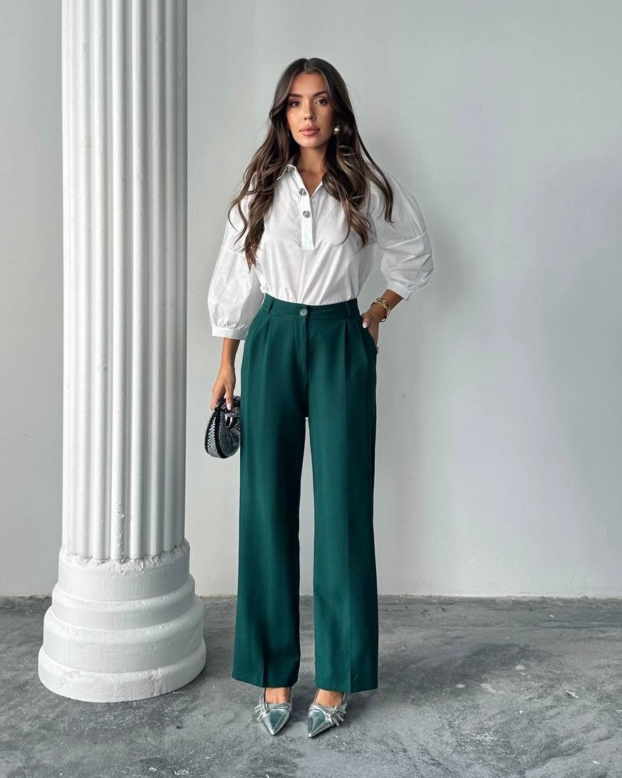 Emerald Green Wide-Leg High-Waist Trousers | بنطلون بخصر عالٍ بلون الاخضر الزمردي