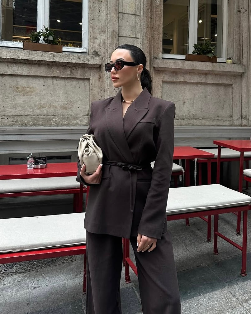 Brown Linen Wrap Cinched Waist Suit Set | طقم كتان باللون البني بتصميم لفّ من خصر