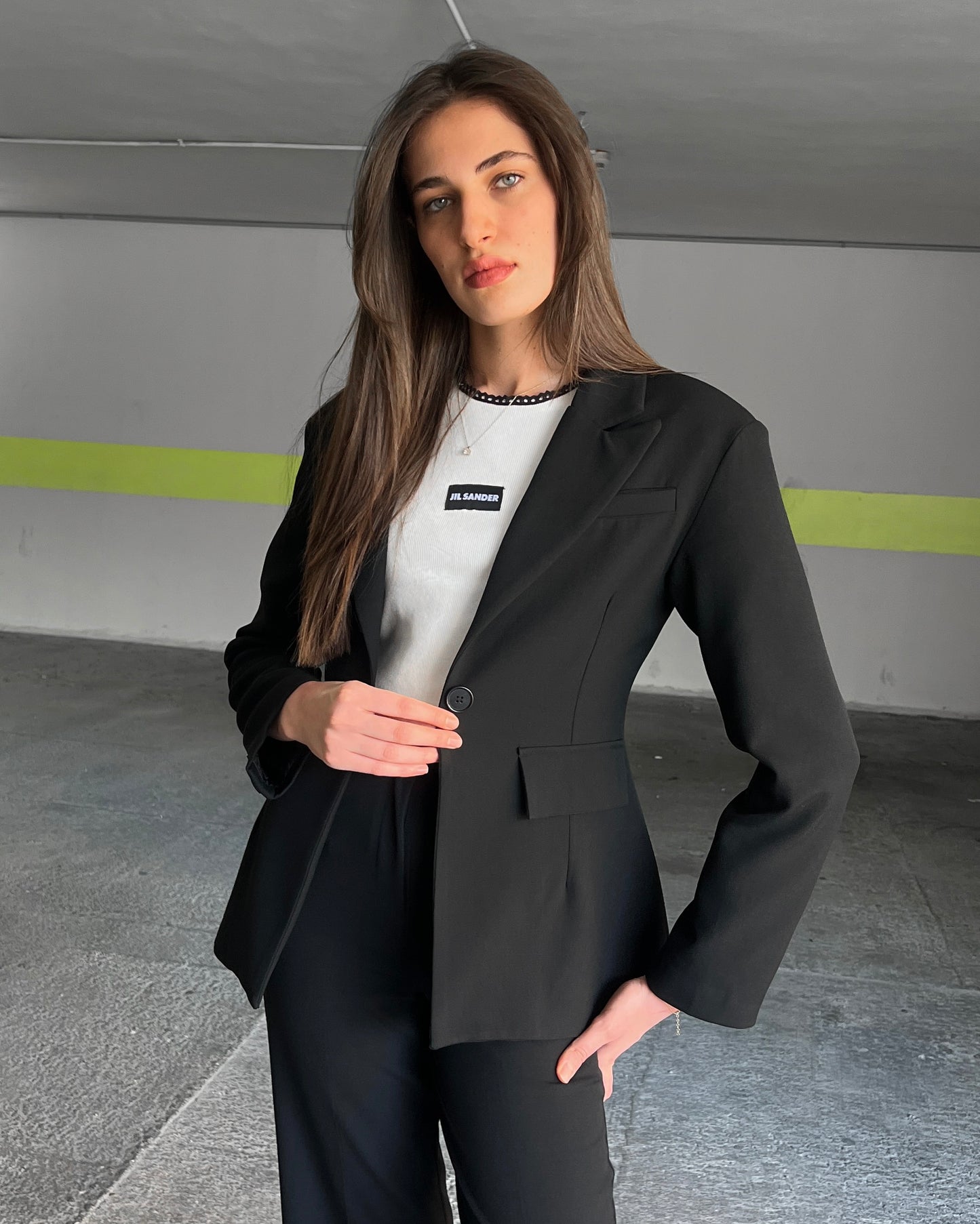 Black Suit with a Waist Defining Cut | بدلة سودا بقصّة تبرز الخصر