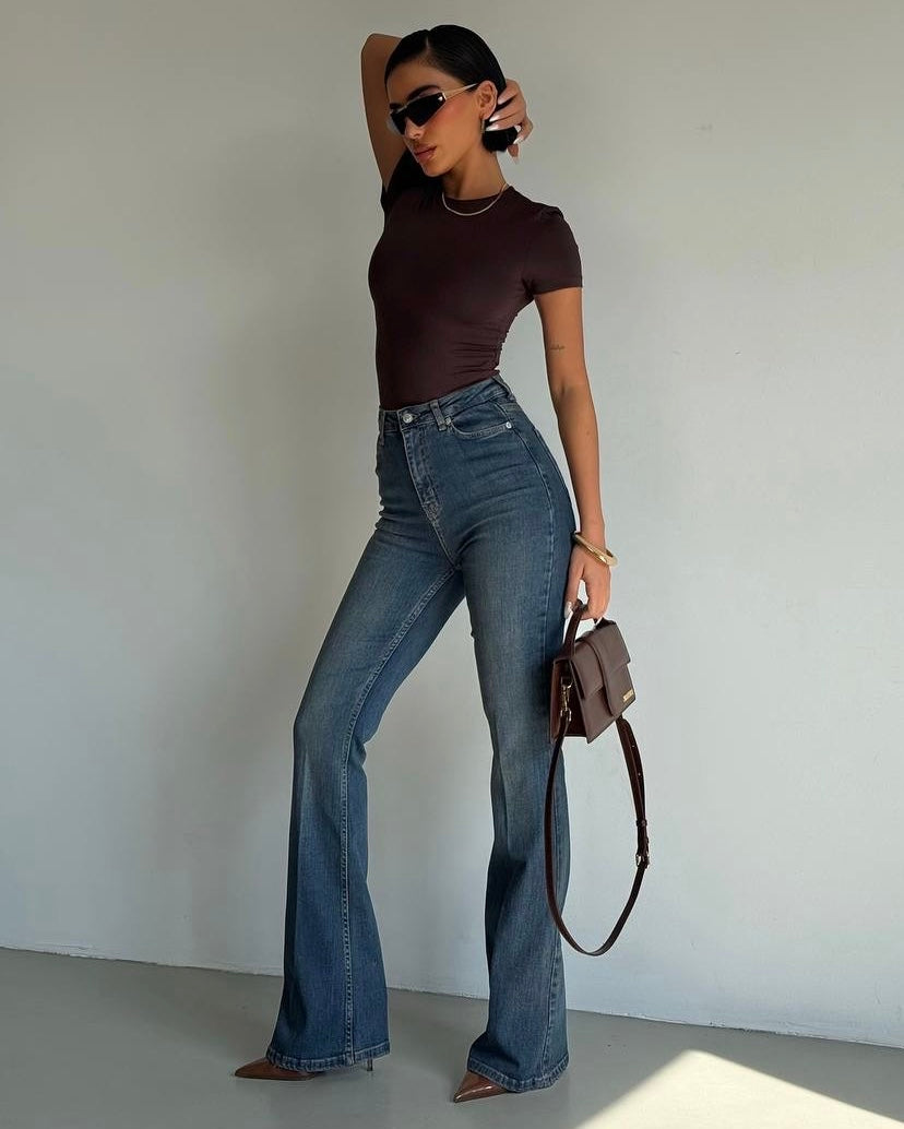High-Waist Flared Denim Jeans | جينز شارلستون بخصر عالٍ