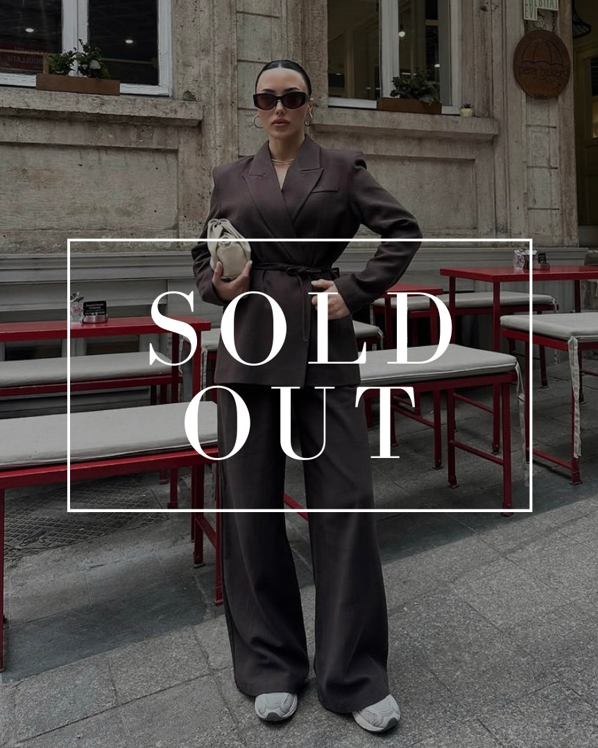 Brown Linen Wrap Cinched Waist Suit Set | طقم كتان باللون البني بتصميم لفّ من خصر