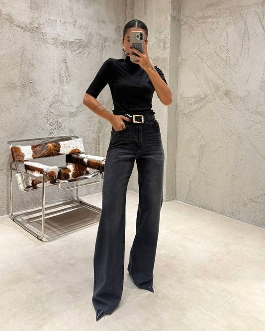 Washed Black High-Waisted Wide-Leg Jeans | جينز أسود كاحت بخصر عالي وقصة واسعة