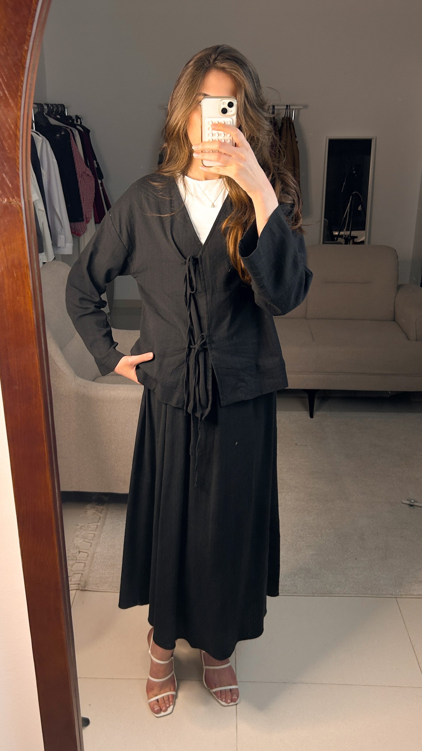 Black Linen Front-Tie Co-Ord Set | طقم كتان اسود بربطات أمامية