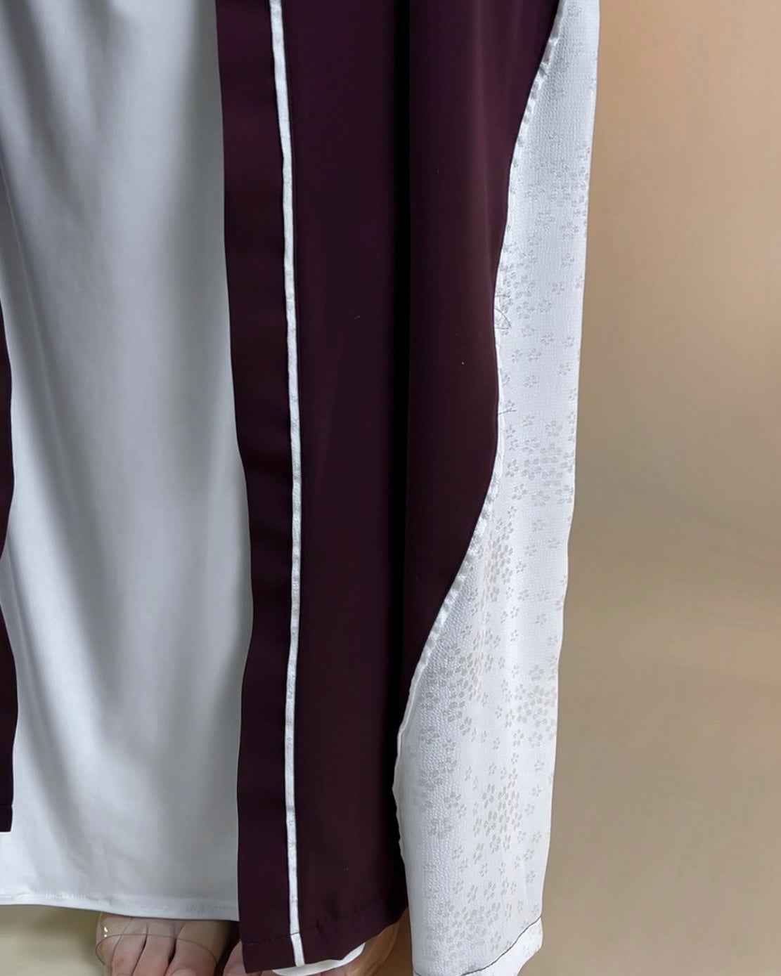 Elegant Maroon Abaya with Floral White Details | عباية أنيقة باللون الخمري مزينة بتفاصيل ورود بيضاء