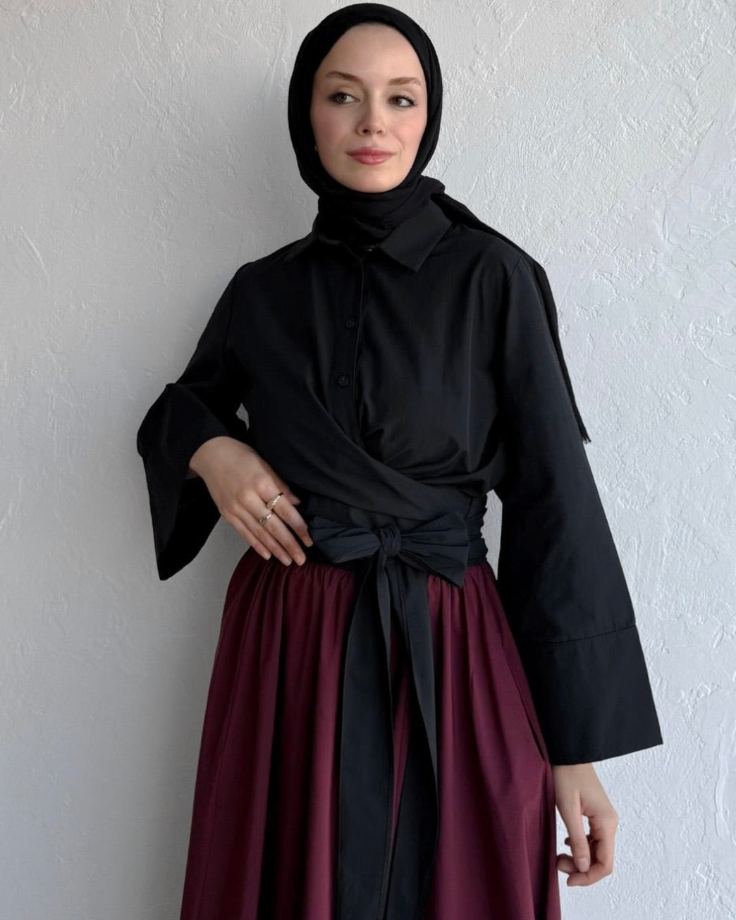 Black Side Knot Wrap Top | توب اسود ناعم بقصة لف وربطة جانبية