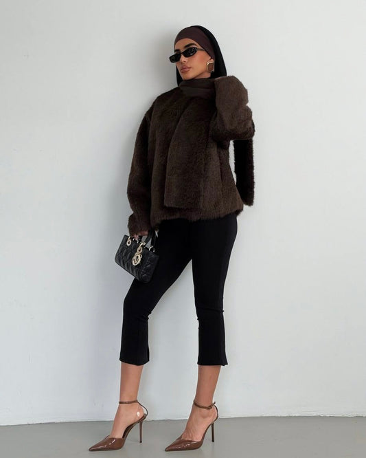 Brown Relaxed Fit Textured Jacket with Matching Scarf | جاكيت بني بقصّة مريحة مع شال مطابق