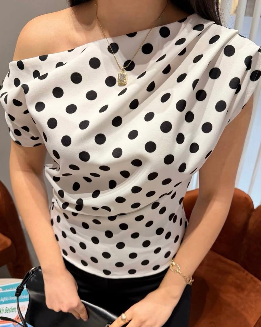 Polka Dot Off-Shoulder Top | توب منقط بقصة أوف شولدر