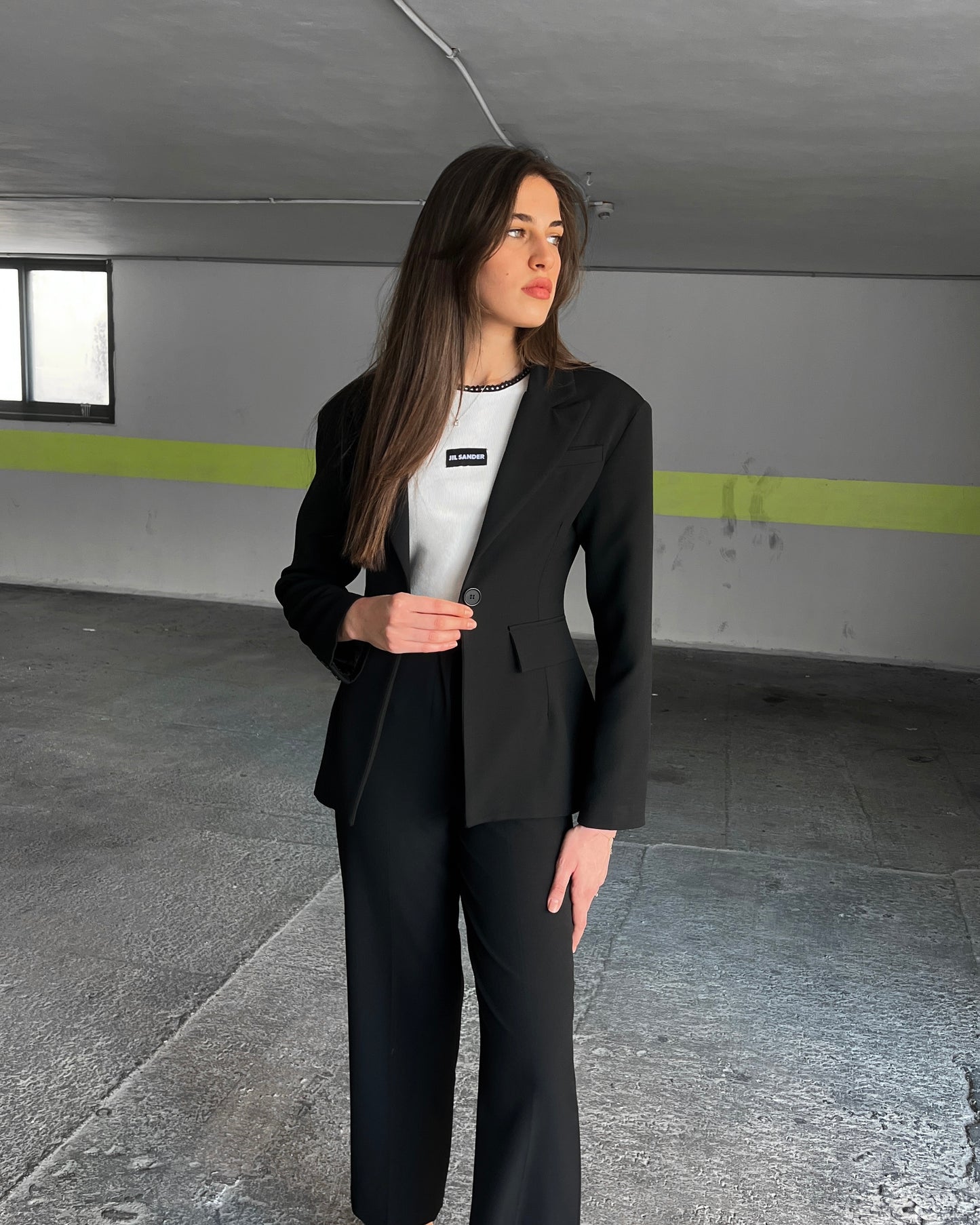 Black Suit with a Waist Defining Cut | بدلة سودا بقصّة تبرز الخصر