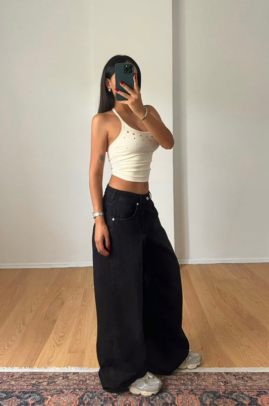 High-Waisted Black Baggy Denim Jeans | جينز أسود بخصر عالي وقصة باغي واسعة