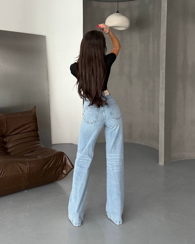 Asymmetric Waist High Rise Denim Jeans | جينز بخصر عالي وتصميم خصر غير متماثل