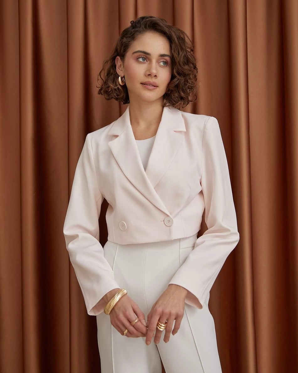 Light Pink Cropped Blazer | بليزر قصير باللون الوردي الفاتح