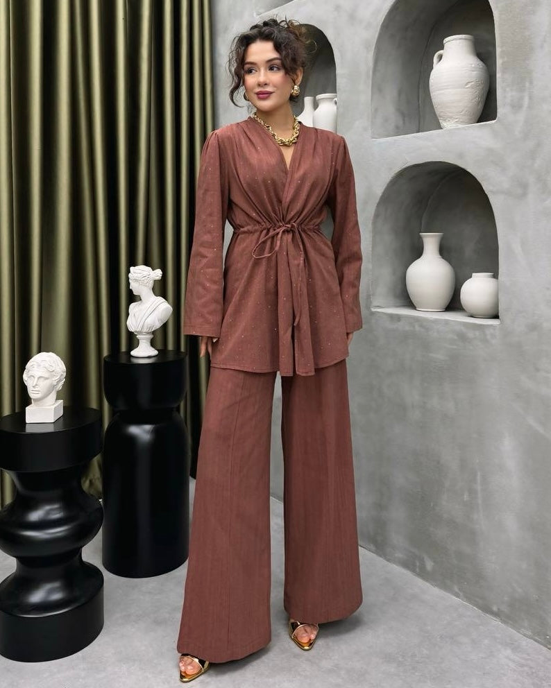 Terracotta Set with Rhinestones Embellishments | طقم كرميدي مزين بأحجار الراين