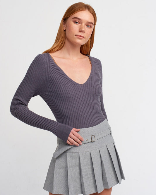 بلوزة سكنية اساسية بياقة سباعية