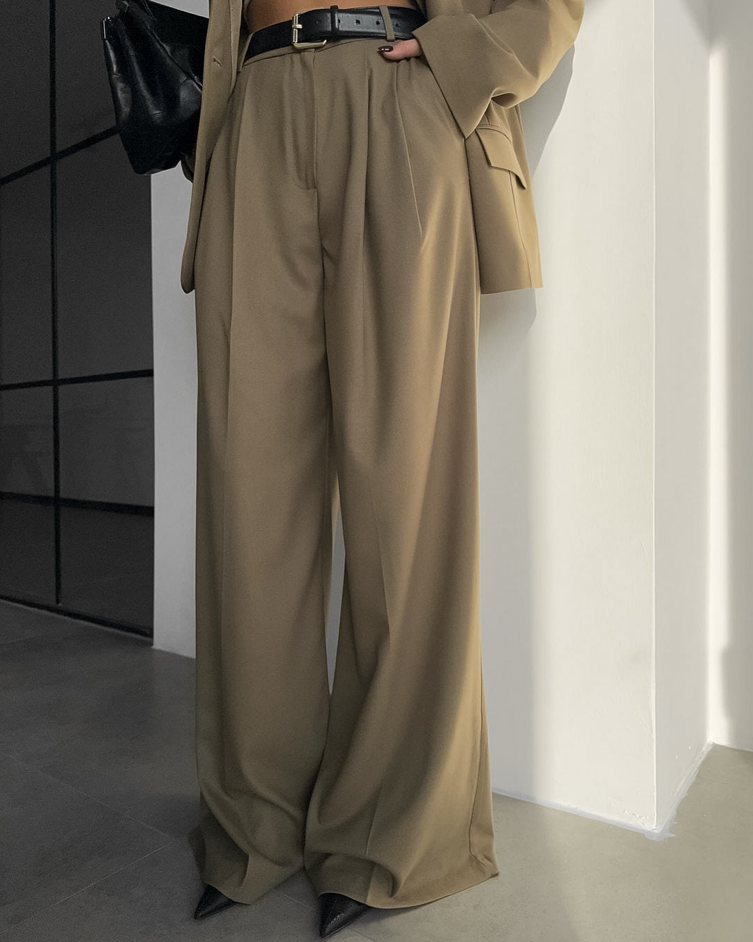 חליפת אוברסייז קאמל