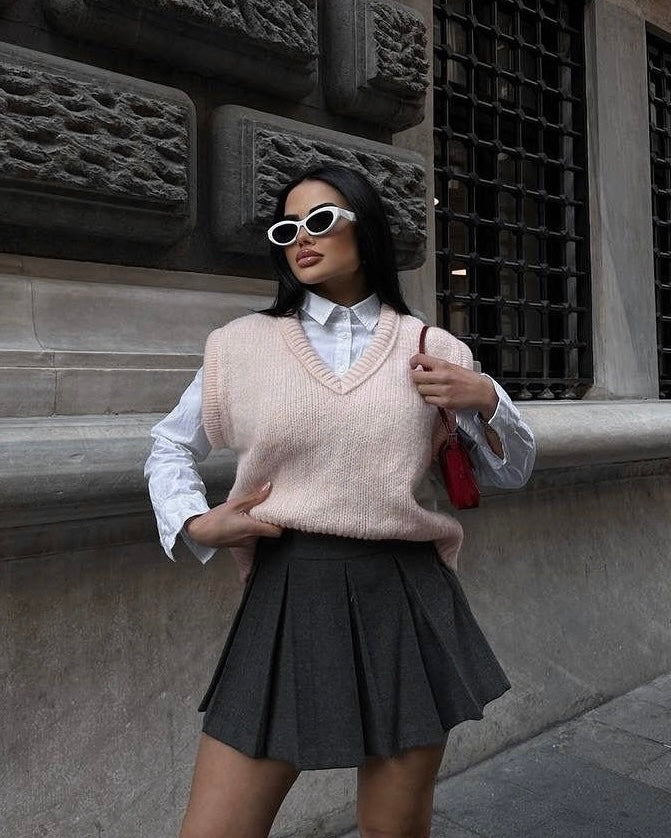 Salmon Pink Knitted Sweater Vest | فيست صوف باللون السلمون الوردي