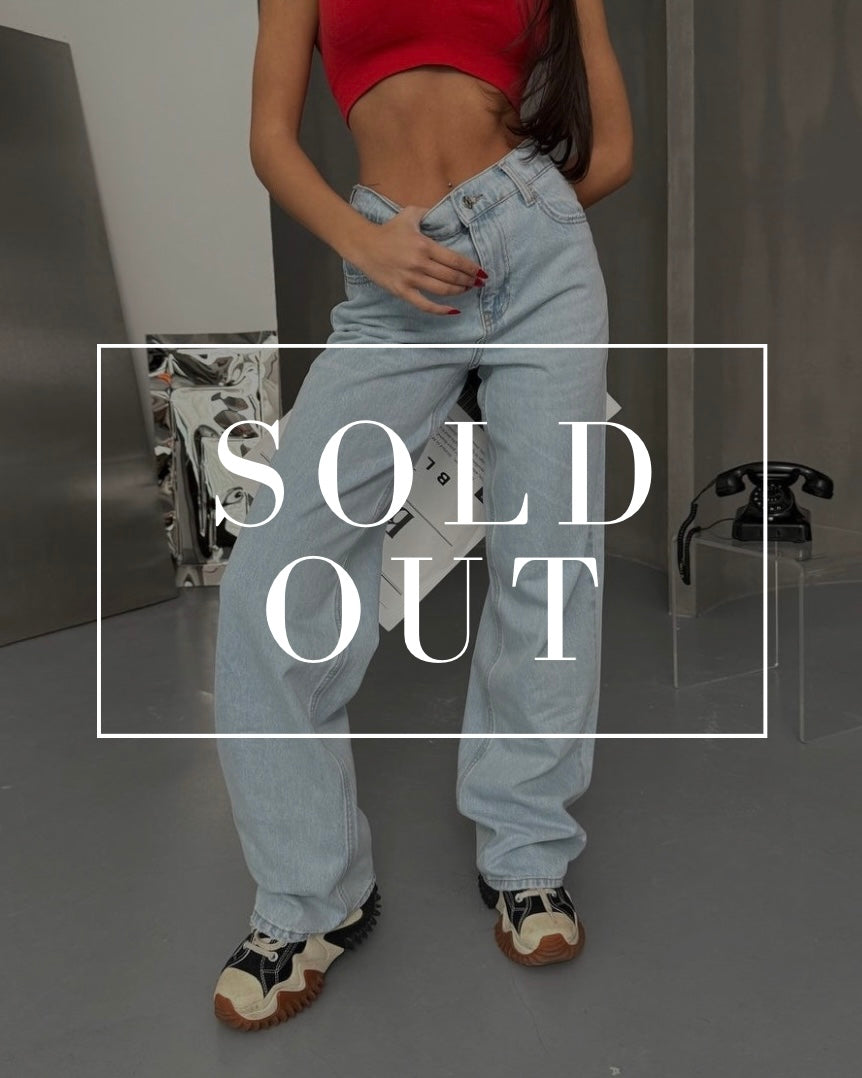 Classic Straight Leg Denim Jeans | جينز بقصّة مستقيمة كلاسيكية