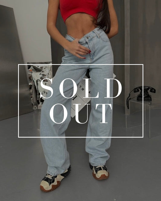 Classic Straight Leg Denim Jeans | جينز بقصّة مستقيمة كلاسيكية