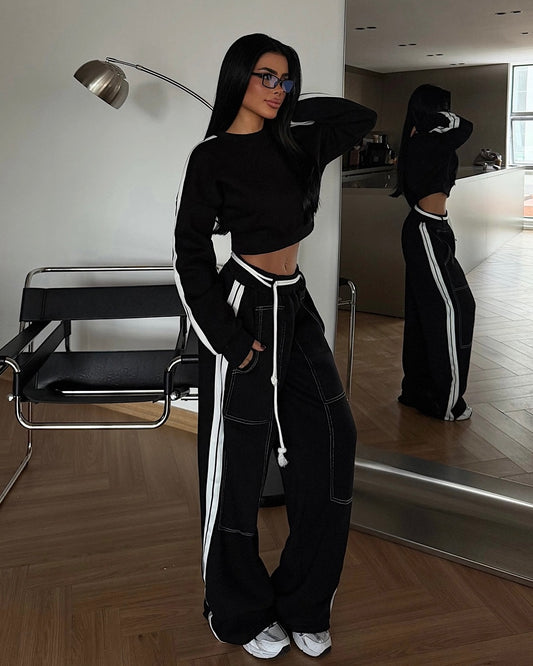 Black Two-Piece Tracksuit Set with Wide-Leg Joggers | طقم اسود ببنطلون واسع ورباط خصر وجيوب أمامية