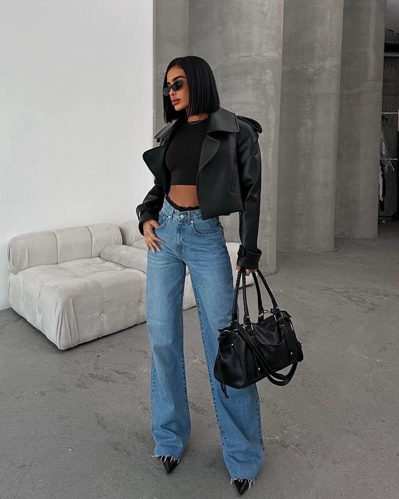 Elevated High-Waist Straight-Leg Jeans | جينز بخصر عالي وقصة أرجل مستقيمة