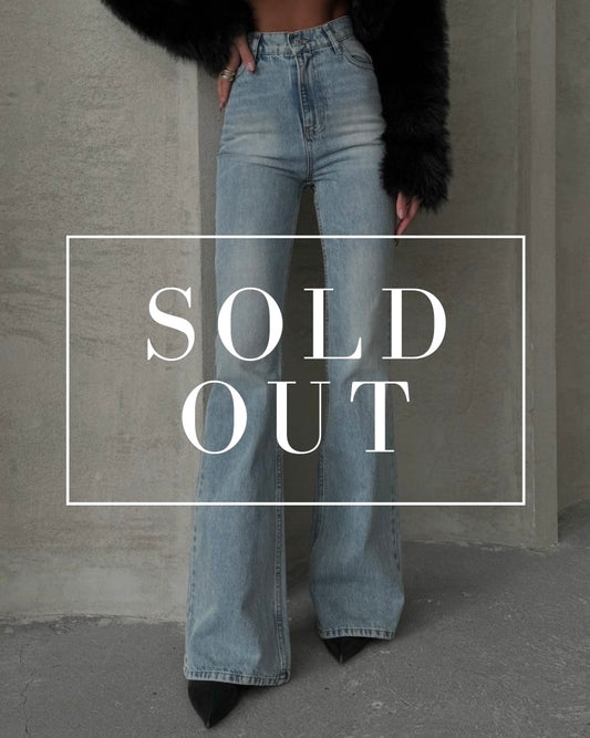 High Waisted Light Wash Charleston Flare Jeans | جينز شارليستون فاتح بخصر عالٍ