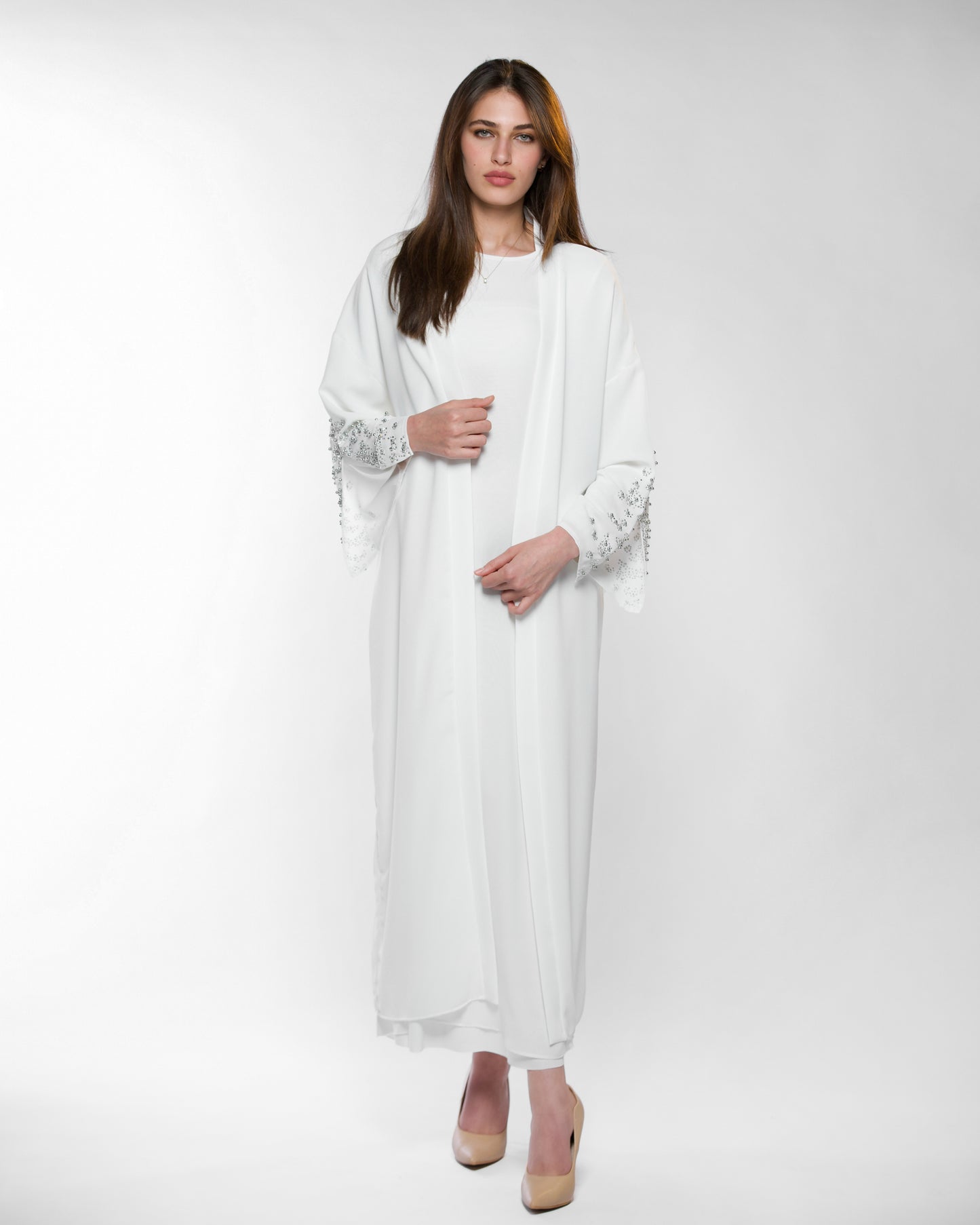 White Beaded Sleeve Abaya | عباية بيضاء بأكمام مزينة بالخرز