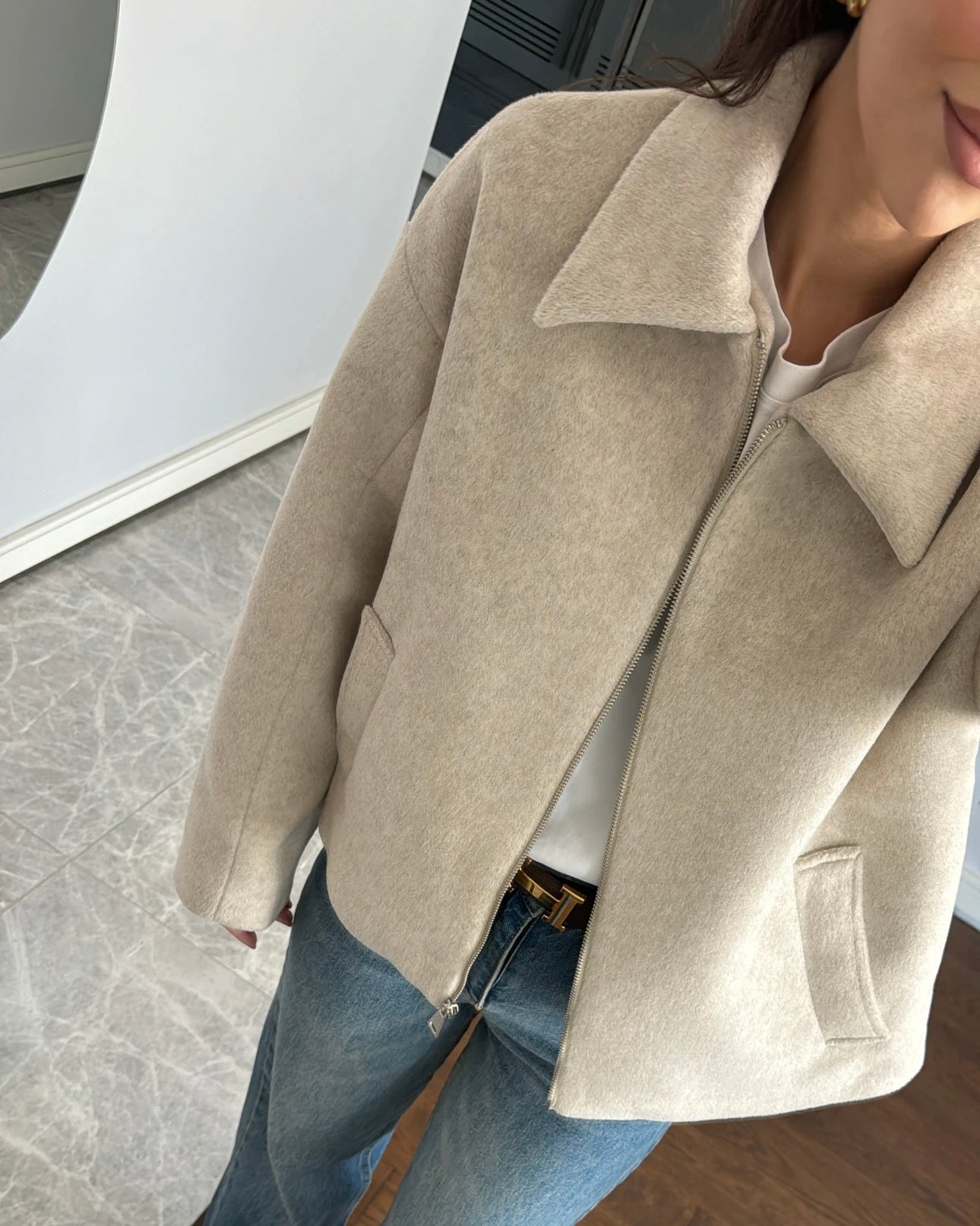Light Beige Wool Jacket with Zipper and Side Pockets