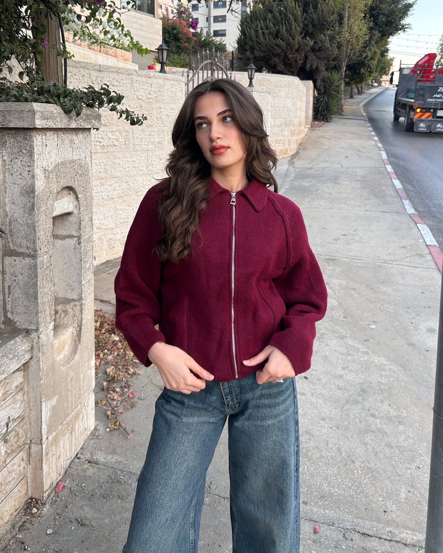 Burgundy Zip-Up Cozy Sweater | سويتر دافئة بسحّاب أمامي باللون الخمري