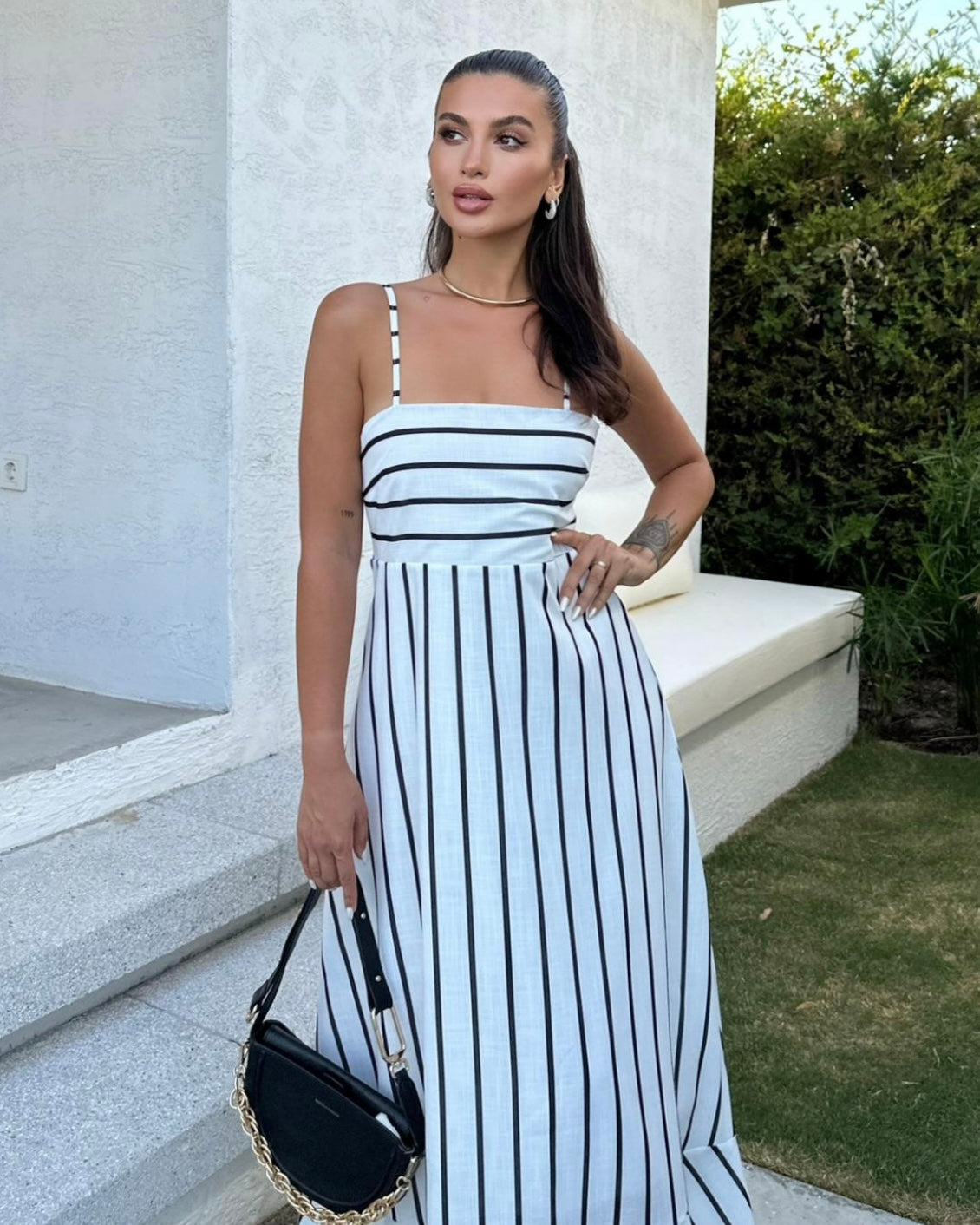 Feminine Striped Maxi Dress | فستان ناعم ماكسي مخطط