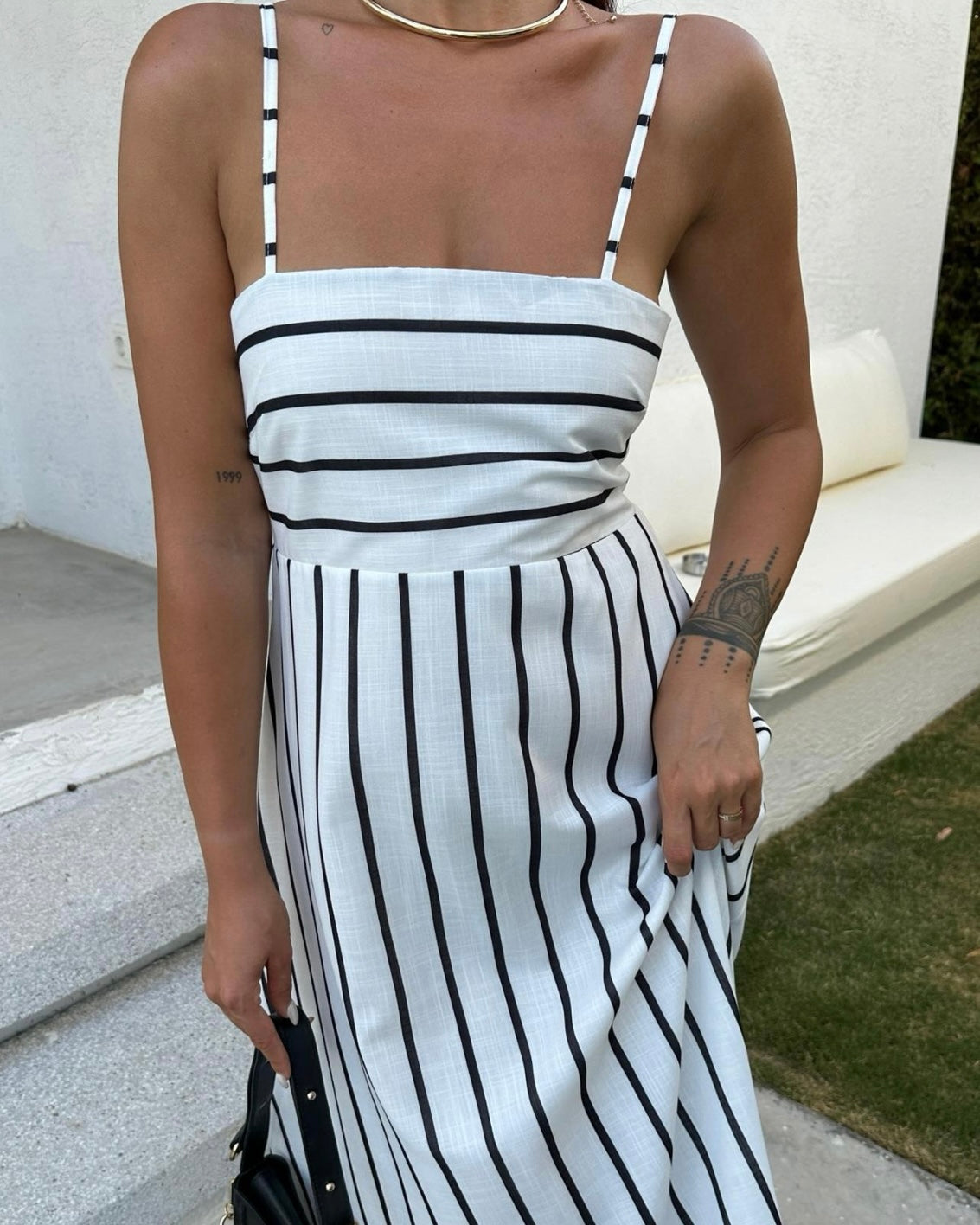 Feminine Striped Maxi Dress | فستان ناعم ماكسي مخطط