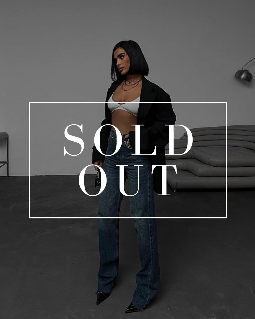 Classic High Waisted Straight Jeans | جينز كلاسيكي بخصر عالٍ وقصّة مستقيمة