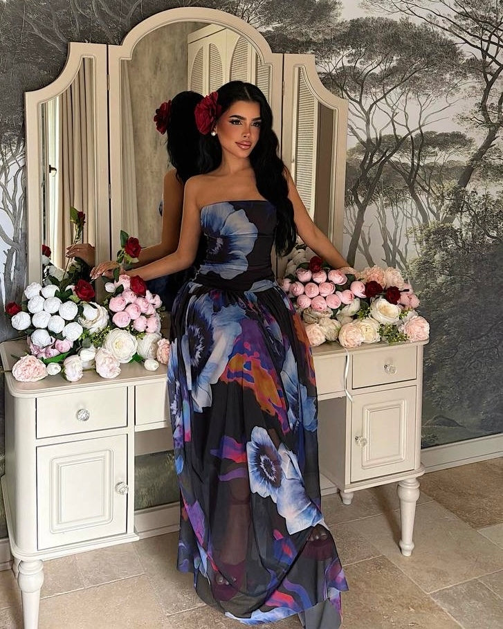 Floral Strapless Flowy Dress | فستان مورد سترابلس بقصة انسيابية